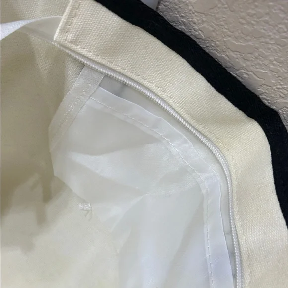 Mickey Mouse Black and White  Tote Bag NWOT - Picture 3 of 7